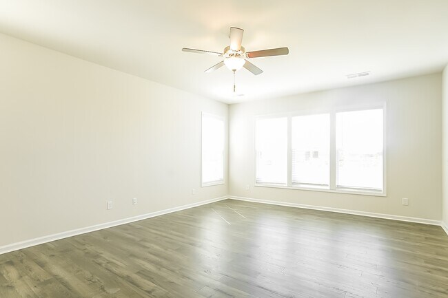 Foto del edificio - 581 Count Fleet Ct