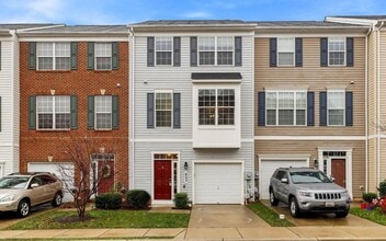 Building Photo - 653 Tivoli Rd