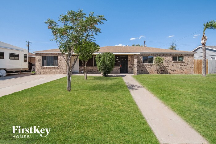 Primary Photo - 2126 W San Miguel Ave