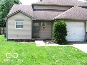 Building Photo - 986 N Boehning St