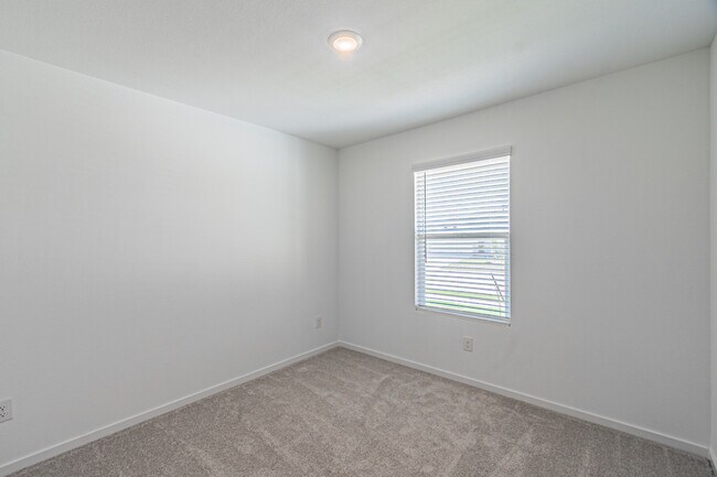 Dormitorio 1 - 1932 Ventasso Blvd