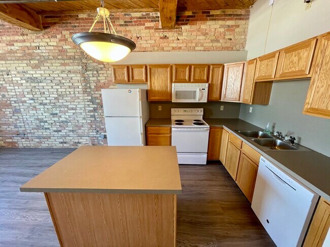 Foto del edificio - 940 Monroe Ave NW