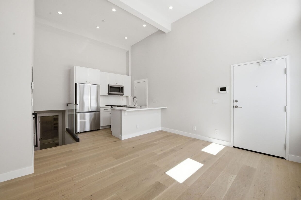 Photo - 446 Kirkham St-