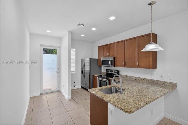 Building Photo - 7657 NW 88th Terrace