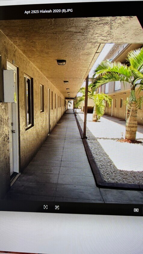 Foto principal - 2925 W 80th St