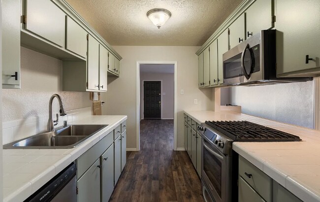 Foto del edificio - 2517 Kimberly Ct NW