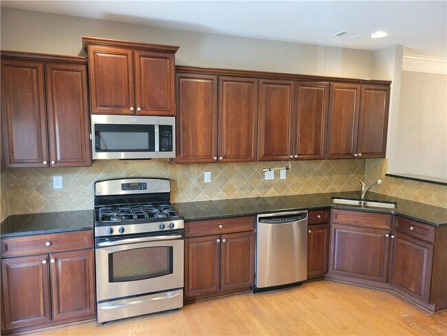 Foto del edificio - 831 Commonwealth Ave SE