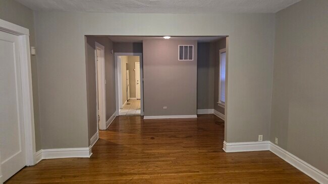 Foto del edificio - 6517 S Talman Ave