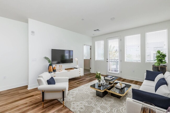 Interior Photo - Onyx Uptown PHX