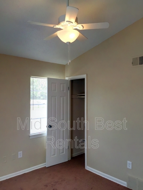 Building Photo - 4379 Bluebell St