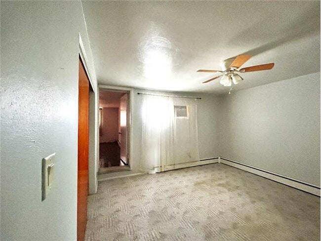 Foto del edificio - 301 Martin Ave