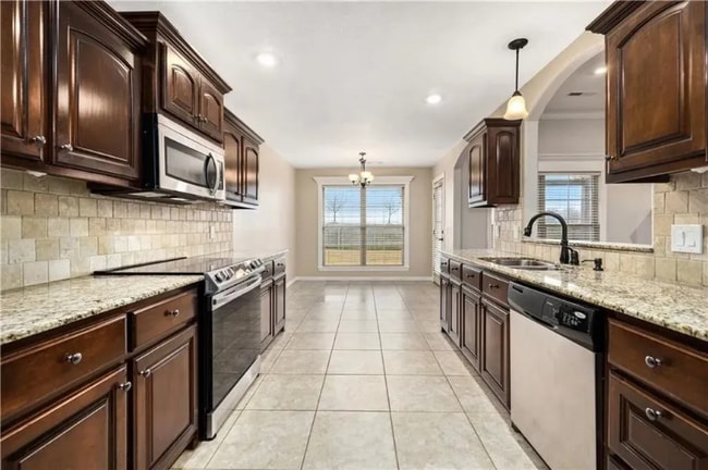 Photo - 3907 SW Flatrock Ave House