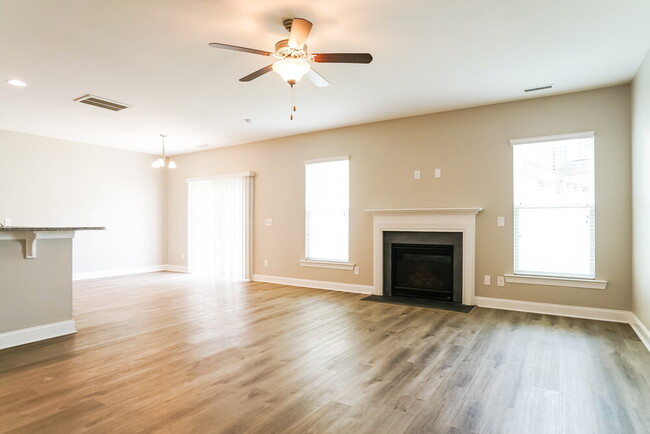 Building Photo - 3600 Sunbright Ln