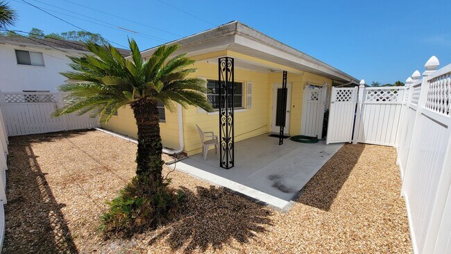 Foto del edificio - 505 Manatee Ct