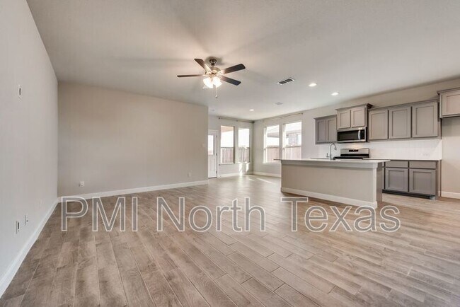 Foto del edificio - 1404 El Cerrito Ln