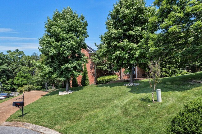 Building Photo - 415 Enclave Ct