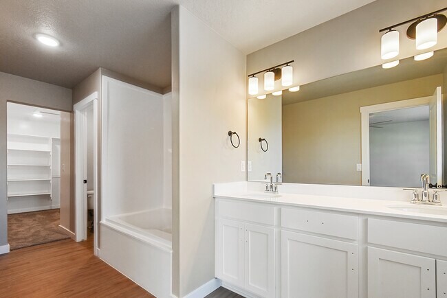 Building Photo - 3521 S 4300 W