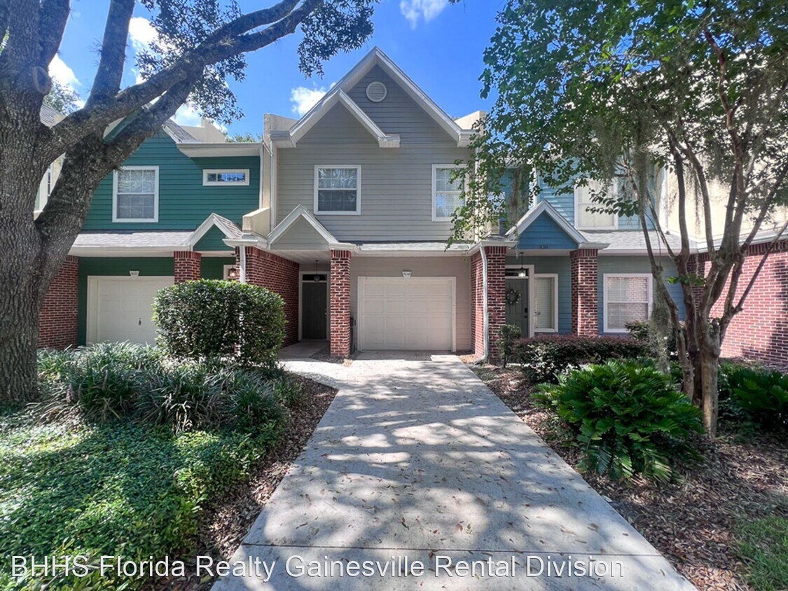 3 br, 2.5 bath House 5048 NW 1st Place House for Rent in Gainesville, FL