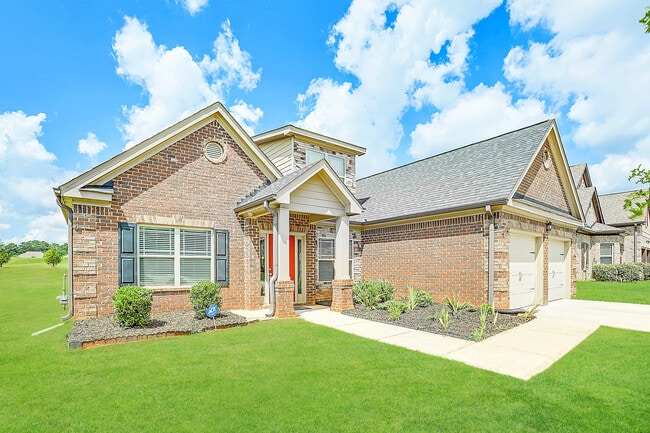 Building Photo - 3204 Alhambra Cir