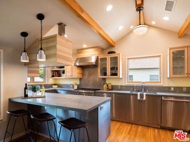 Foto del edificio - 6922 W 85th St