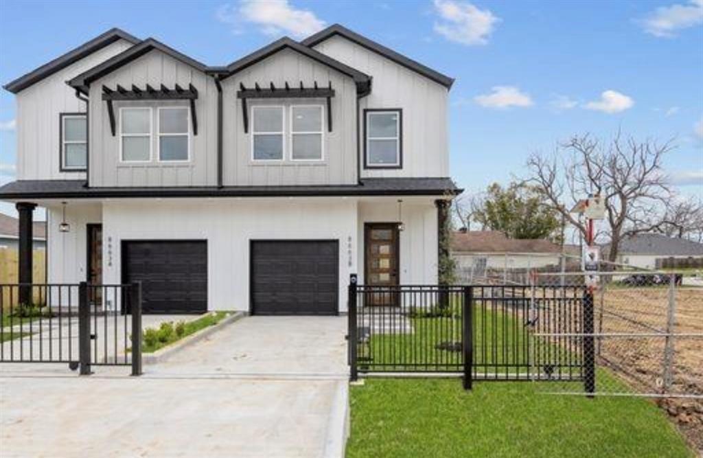 Primary Photo - 8663 Duane St