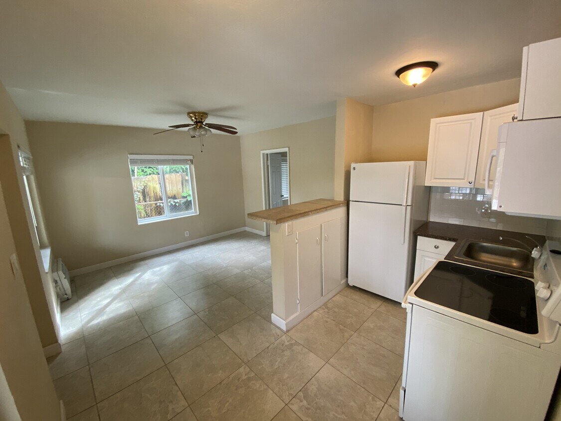 Kitchen - 1632 NE 12th St