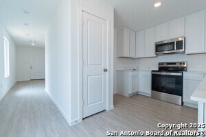 Building Photo - 8511 Opal Pl
