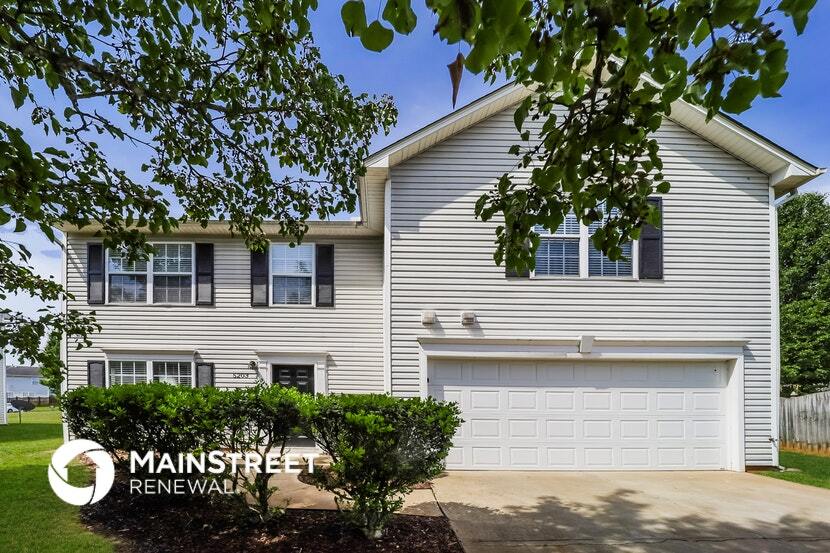 Foto principal - 5203 Weeping Cherry Dr