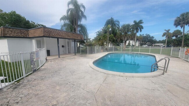 Foto del edificio - 7232 SW 94th Pl