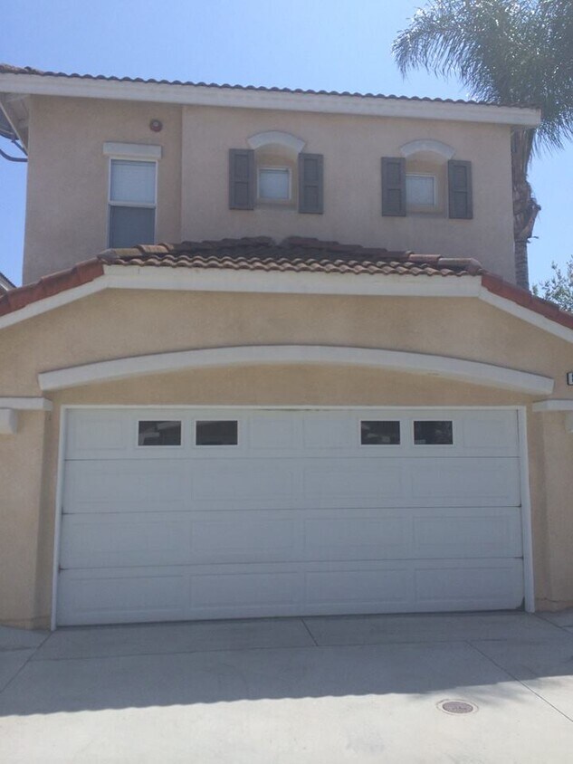 Primary Photo - 8633 Walker St