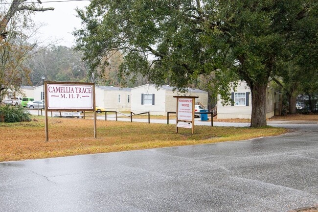 Foto del edificio - 1421 Cody Rd N