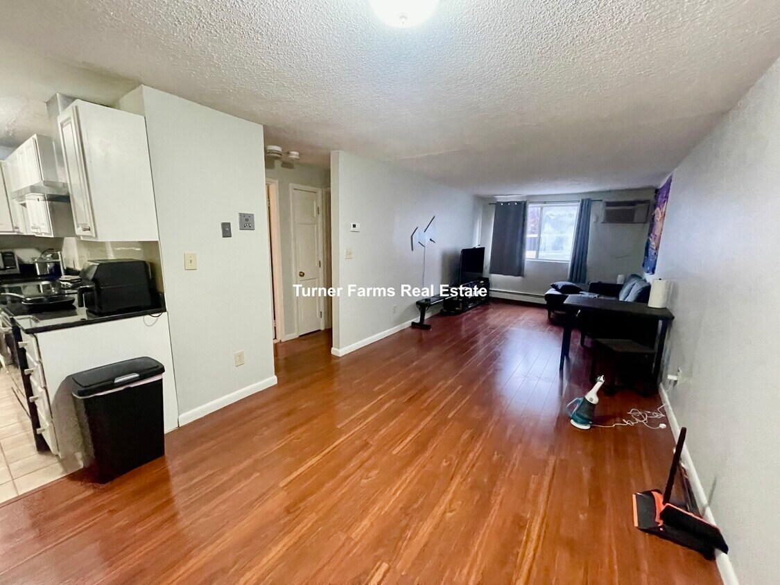 15 Murdock St, Somerville, MA 02145 Apartments in Somerville, MA