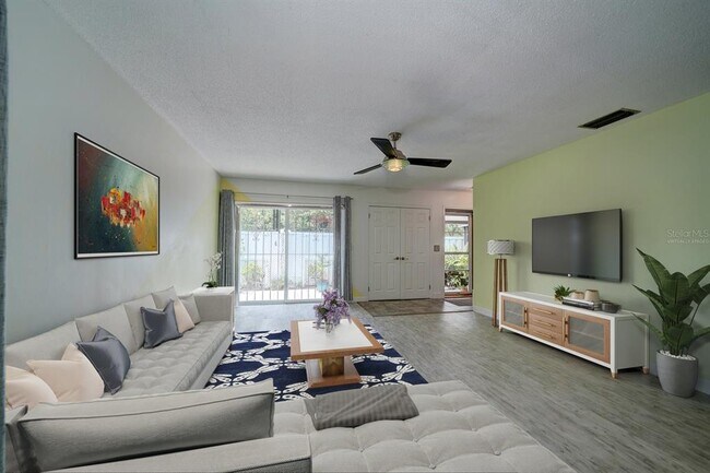 Foto del edificio - 7223 San Luis Ct