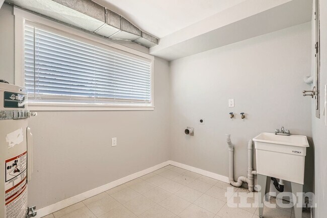 Foto del edificio - 706 NE 126th St