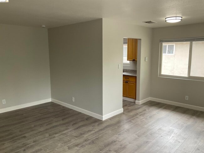 Building Photo - 2308 Lemontree Way