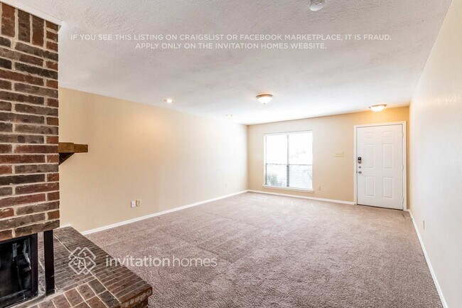 Foto del edificio - 1031 Bellflower Dr