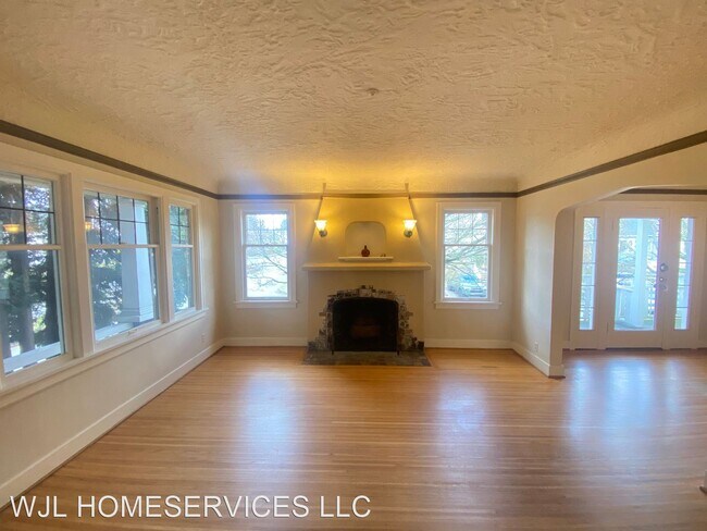 Building Photo - 4 br, 2 bath House - 7618 8th Ave NW