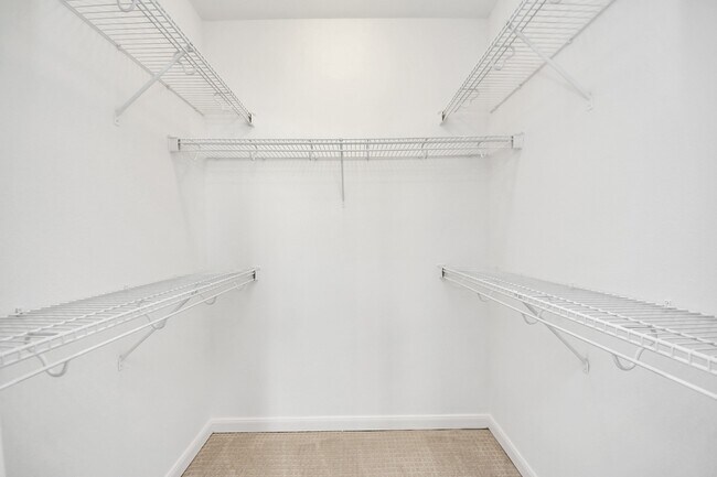 Foto del edificio - 6363 San Felipe St
