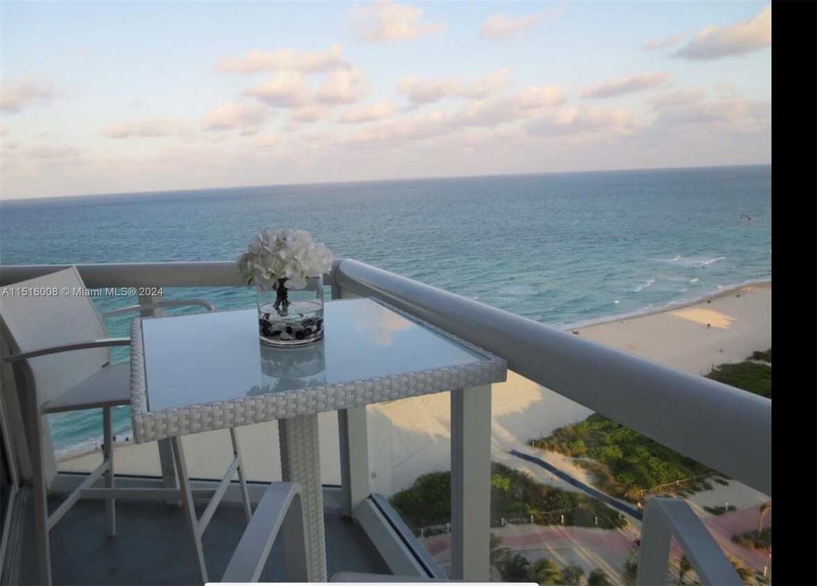 Primary Photo - 6515 Collins Ave