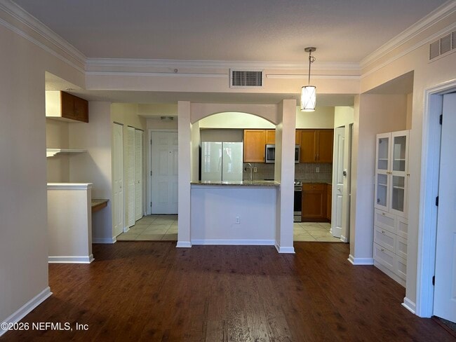 Foto del edificio - 10435 MIDTOWN Pky