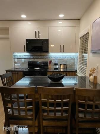Building Photo - 1 br, 1 bath Condo - 375 Mount Auburn St