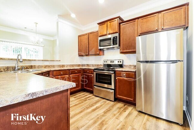Foto del edificio - 979 Treymont Way