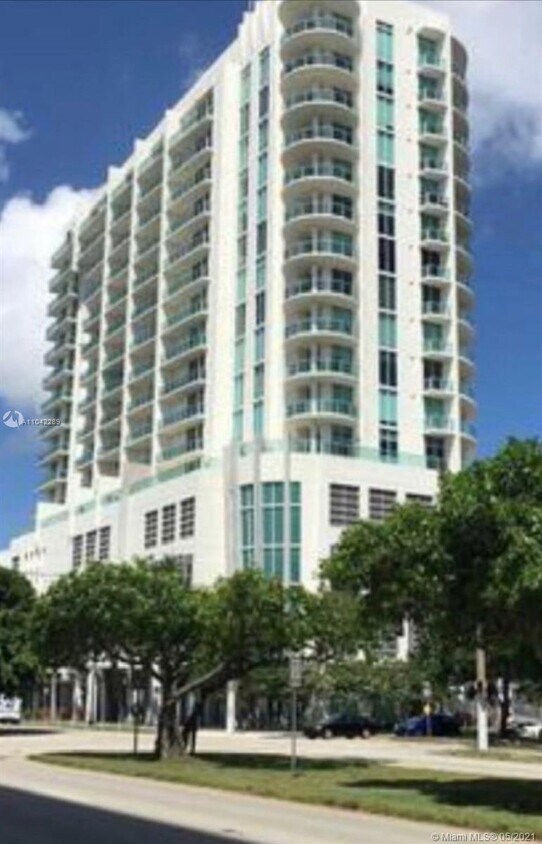 Foto principal - 2525 SW 3rd Ave
