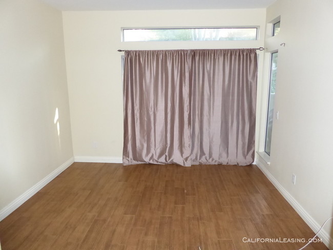 Building Photo - 23975 Arroyo Park Dr