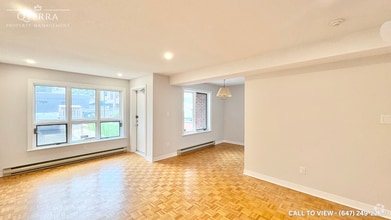 Building Photo - 112 Spadina Av