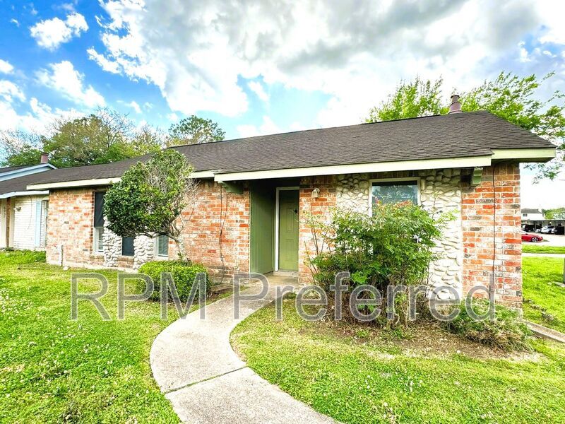 Primary Photo - 6939 Chasewood Dr