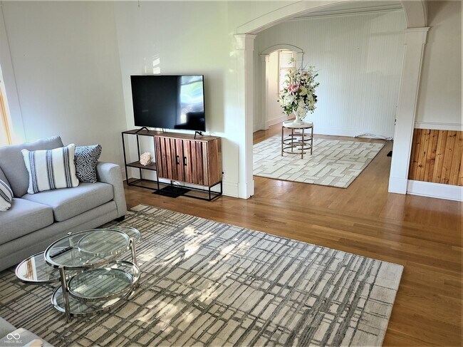 Foto del edificio - 131 1st Ave NW