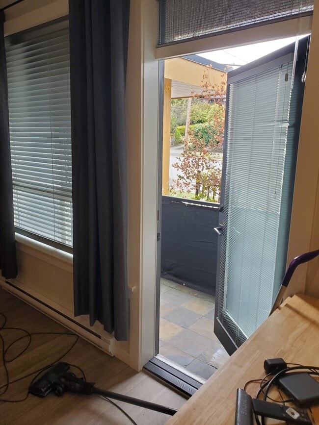 Building Photo - 244 Selby St