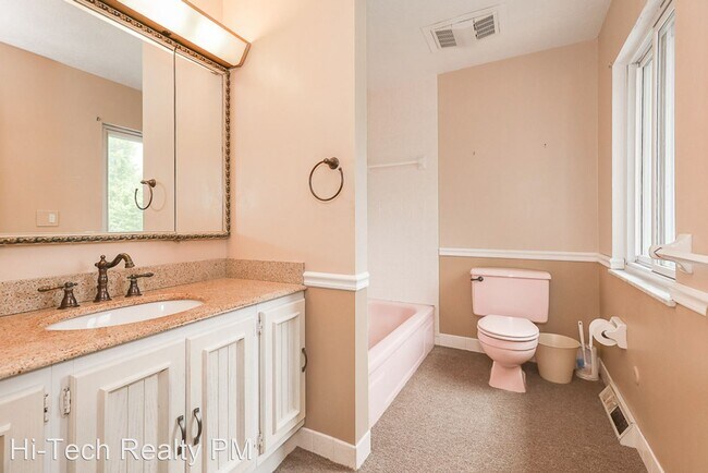 Building Photo - 4 br, 2.5 bath House - 4139 LISA LN