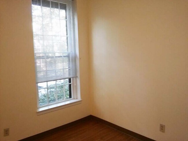 Foto del edificio - 105 9th St SE
